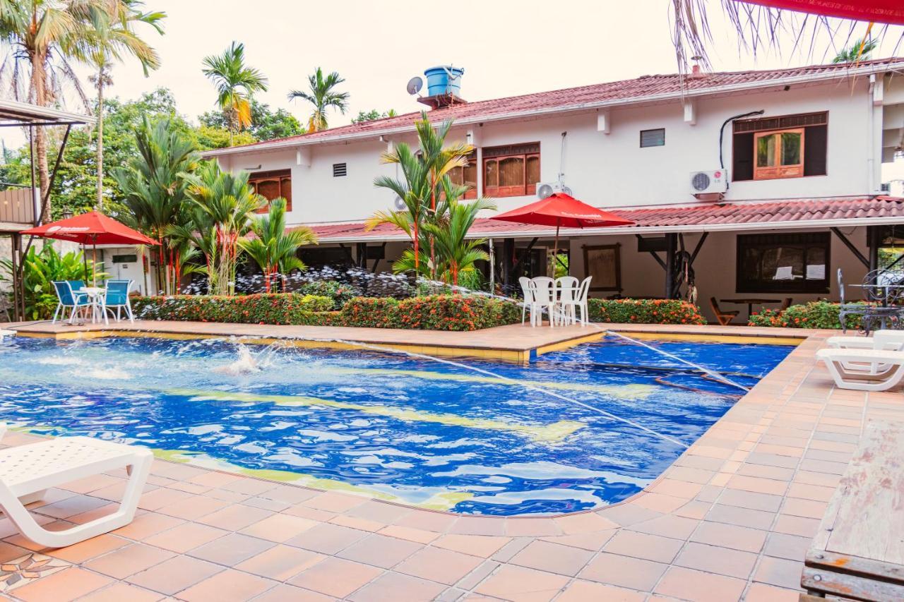 Hotel Casa Baquero El Cairo  Екстериор снимка